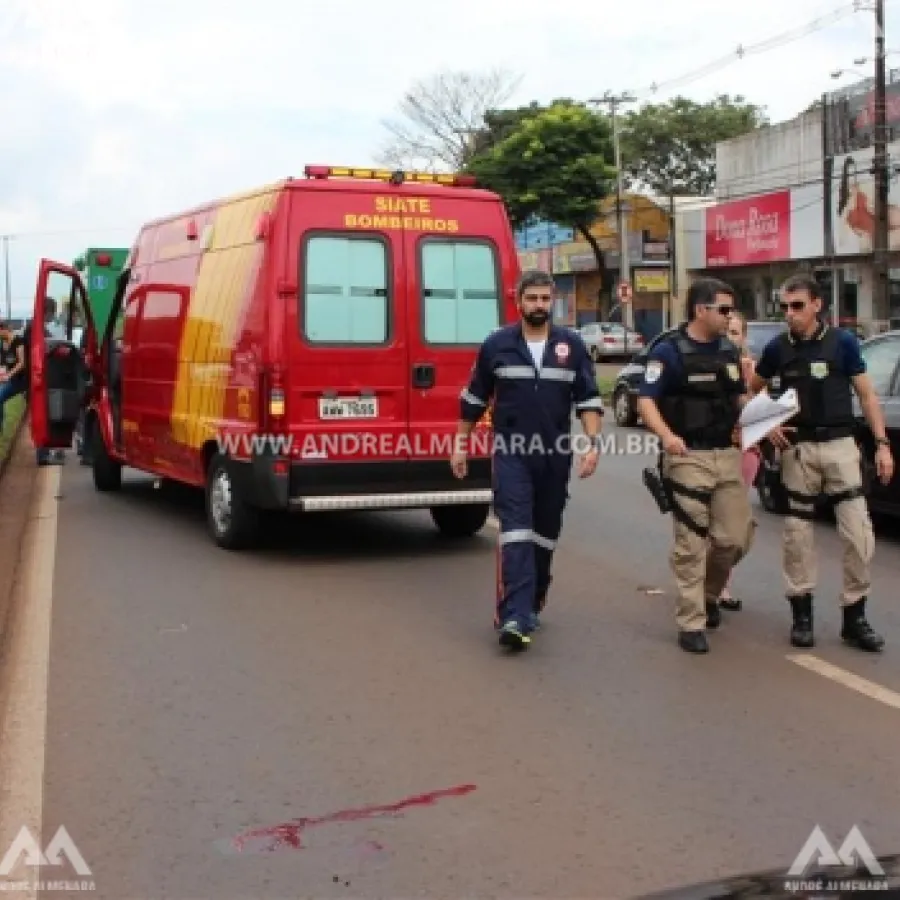 HOMEM NÃO IDENTIFICADO É ATROPELADO POR AUTOMÓVEL NA AVENIDA COLOMBO EM SARANDI. VÍTIMA FICOU EM ESTADO GRAVE.