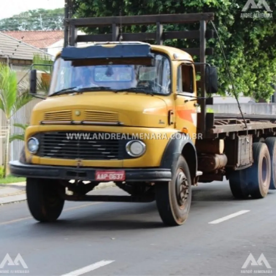 CAMINHÃO QUE ATROPELOU E MATOU MOTOCICLISTA EM MARINGÁ PASSA POR PERÍCIA.