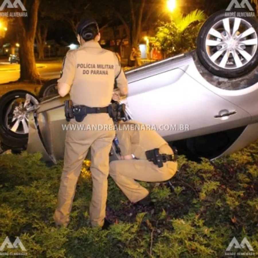 MOTORISTA CAPOTA CARRO EM MARINGÁ E ABANDONA O LOCAL DO ACIDENTE