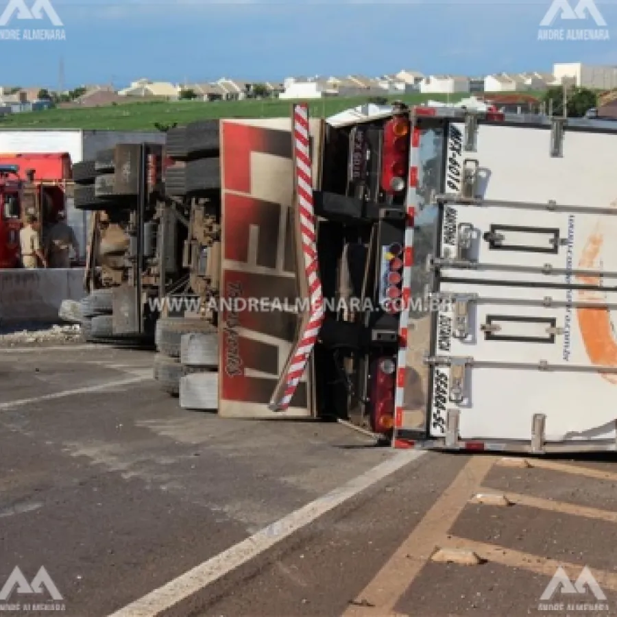 MOTORISTA PERDE CONTROLE DE CARRETA E TOMBA NO CONTORNO NORTE EM MARINGÁ