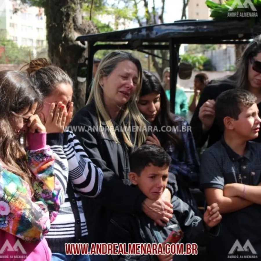 Esposa e filhos enterram homem morto dentro de açougue em Maringá
