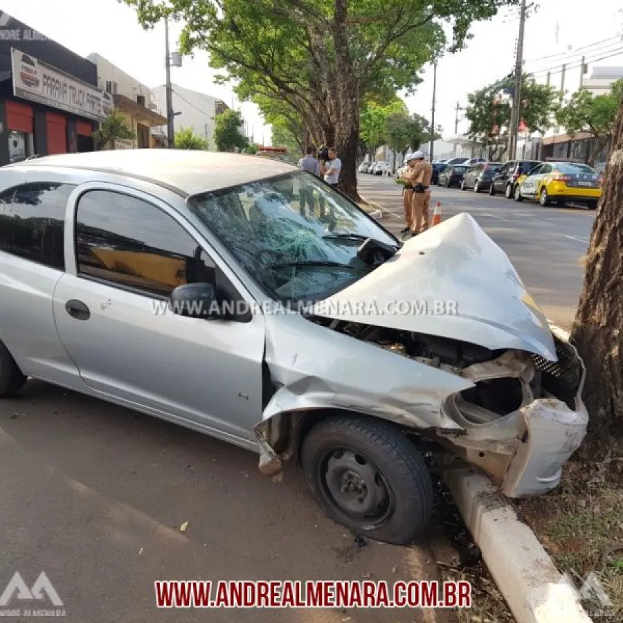 Mulher fica ferida em acidente em Maringá