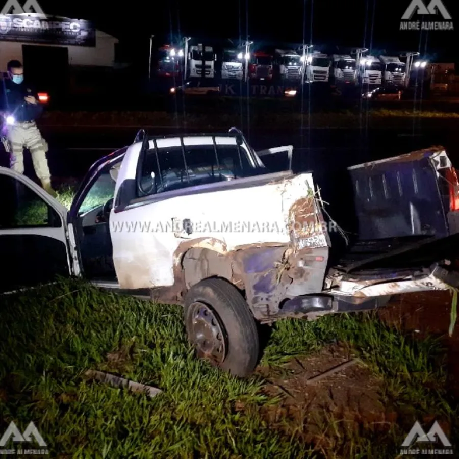 Carro capota na rodovia BR-376 em Sarandi