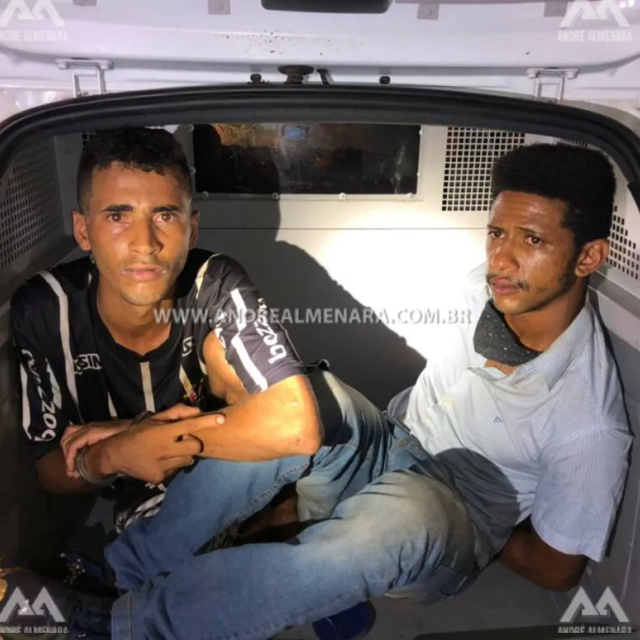 Ladrões batem carro em poste após praticarem crimes em Maringá