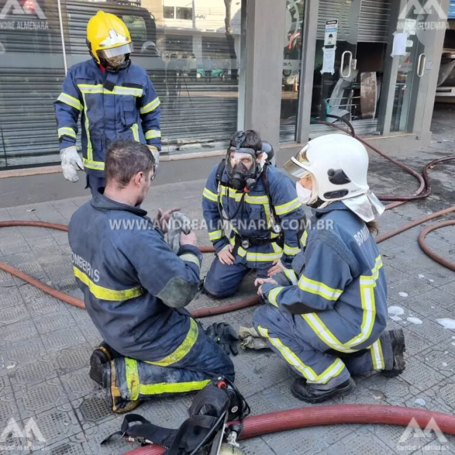 Incêndio atinge loja Rio Náutica de Maringá