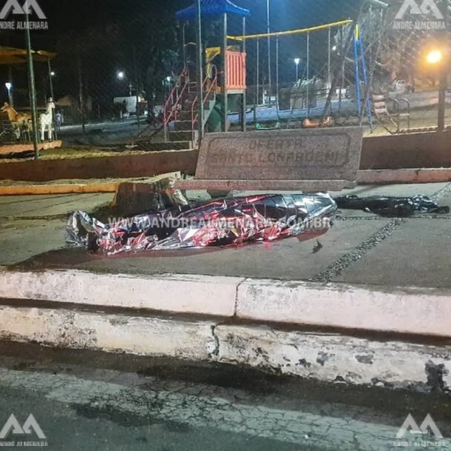 Rapaz é morto a tiros em praça pública no centro de Mandaguaçu