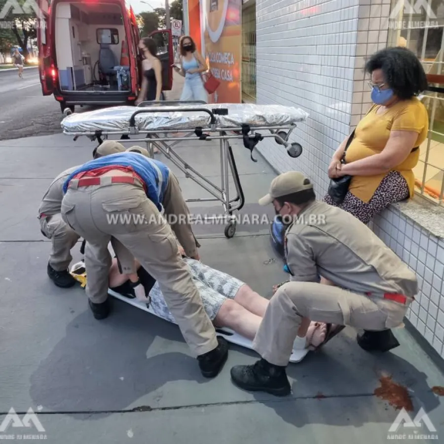 Mulher fica ferida em acidente na Avenida Colombo em Maringá