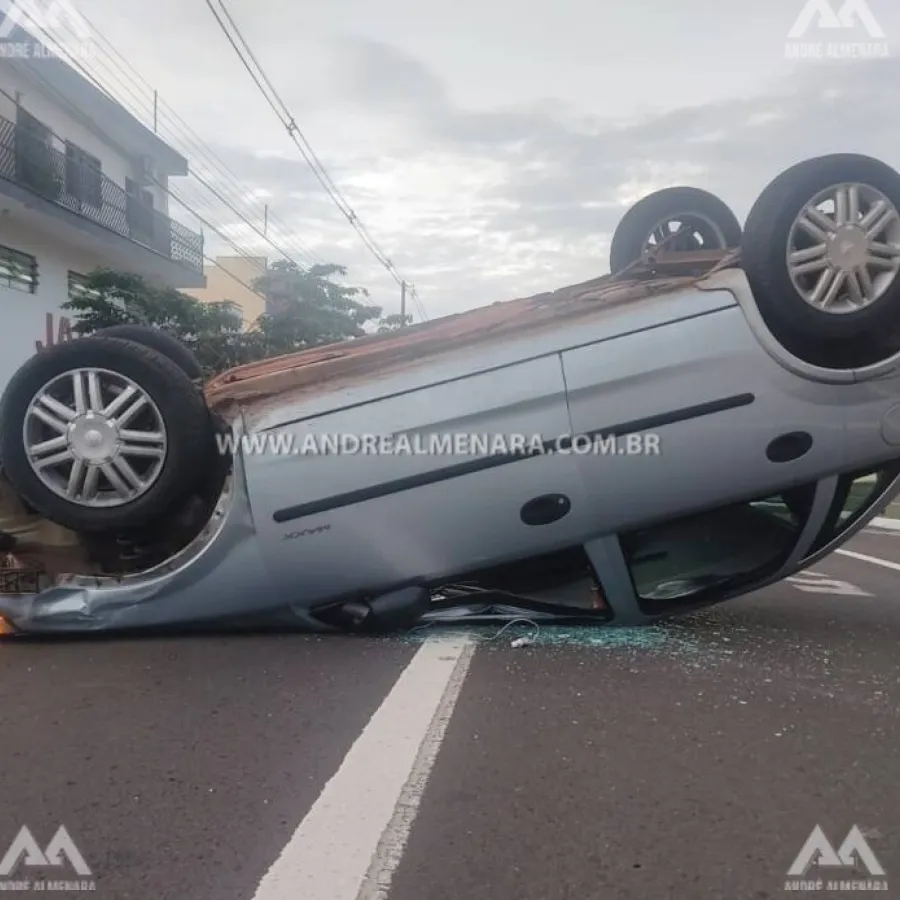 Motorista perde controle de veículo e capota na Avenida Kakogawa