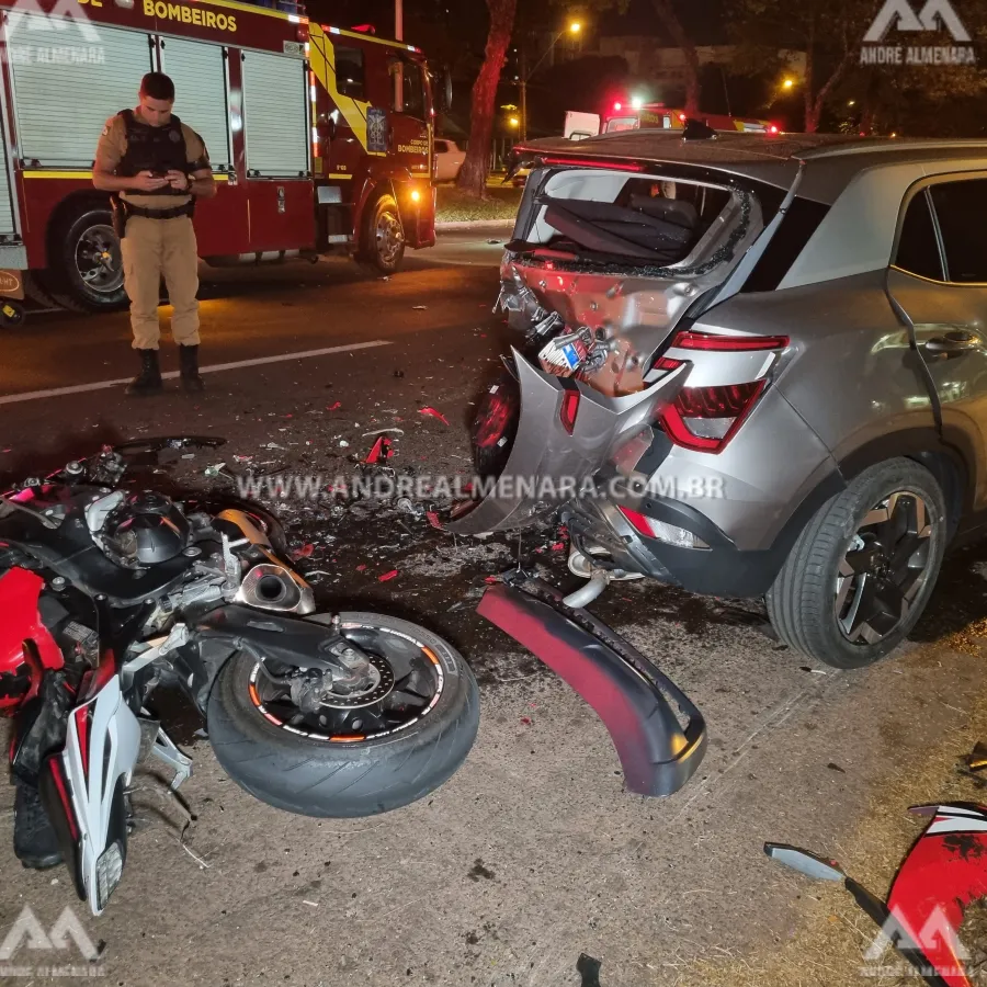 Rapaz de 38 anos é entubado ao sofrer acidente gravíssimo com sua motocicleta na Avenida Colombo.