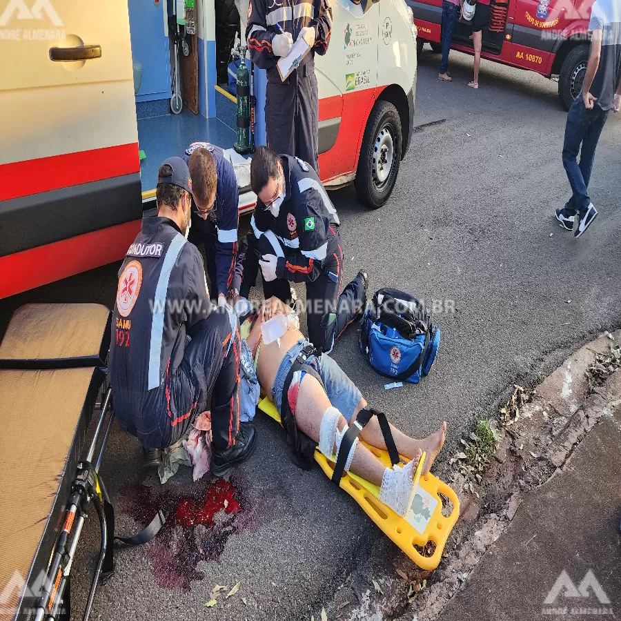 Acidente envolvendo carro e moto deixa um jovem gravemente ferido no Jardim Diamante.