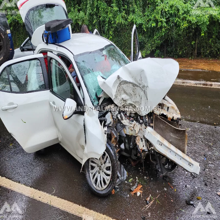 Mulher de 21 anos sofre acidente grave na Avenida JK em Maringá