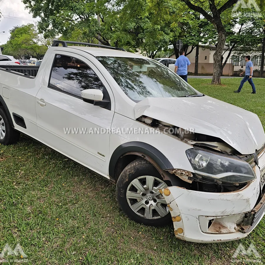 Idoso provoca capotamento na Avenida Nildo Ribeiro da Rocha em Maringá