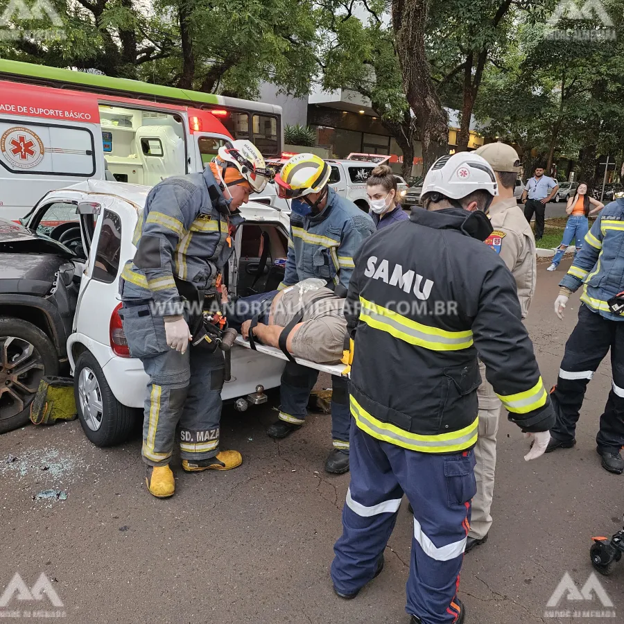 Homem de 54 anos fica ferido ao sofrer acidente na Avenida Carneiro Leão