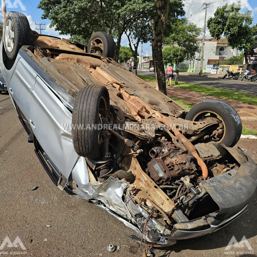 Peça de automóvel quebra e causa capotamento na Avenida Pedro Taques