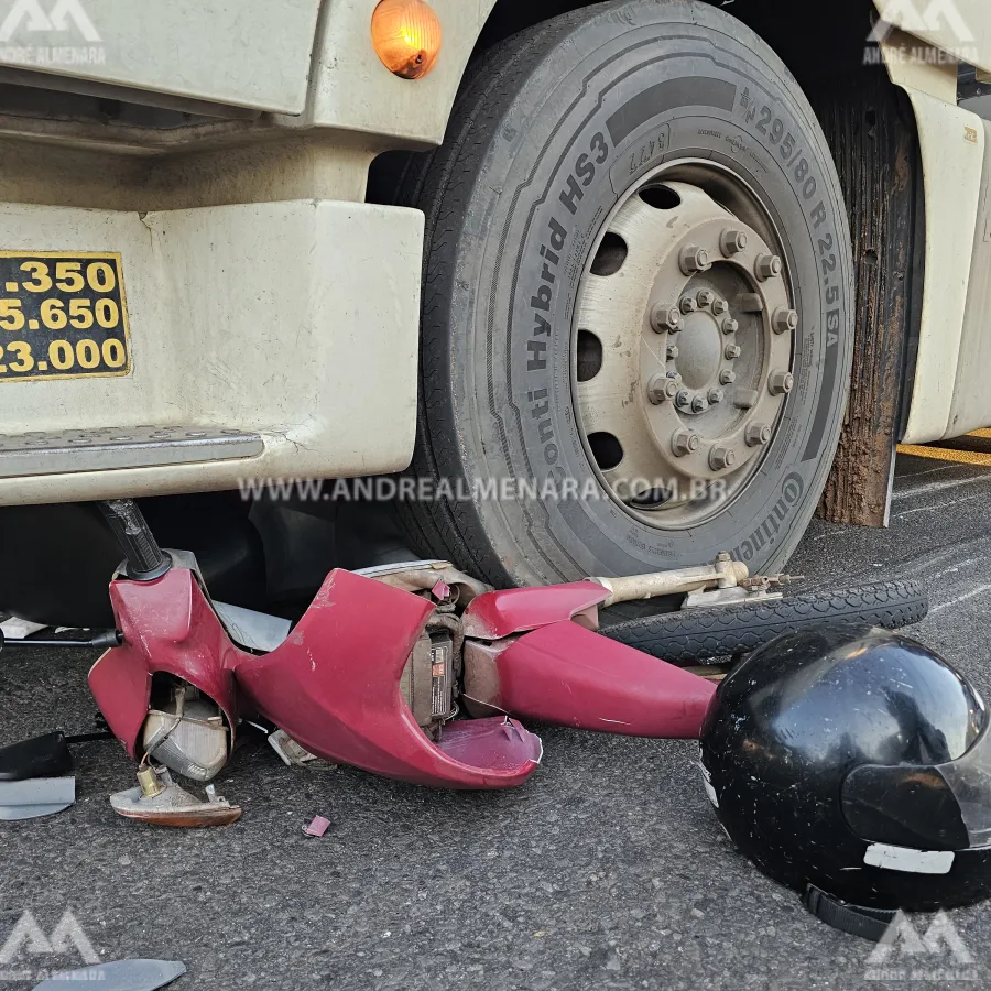 Mulher fica em estado gravíssimo ao sofrer acidente de moto em Maringá