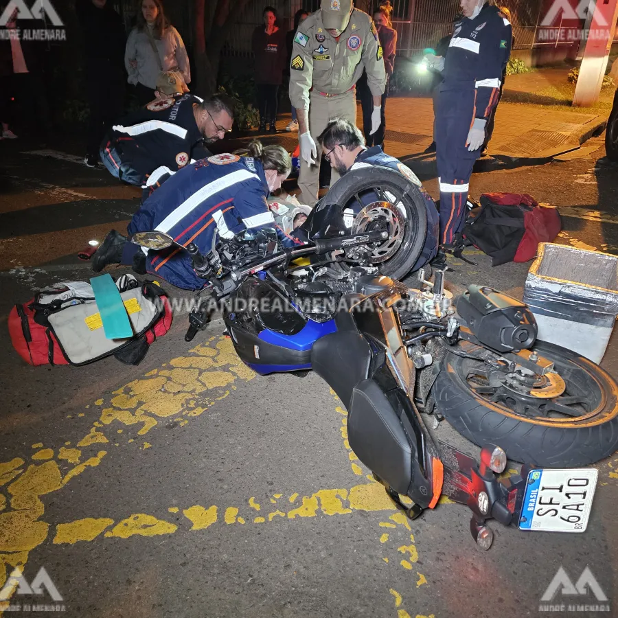 Motoboy fica gravemente ferido ao bater contra automóvel na zona 7