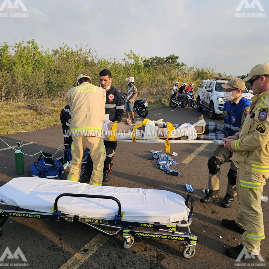 Rapaz de 22 anos sofre acidente grave após duas motos se chocarem enquanto realizavam malabarismo