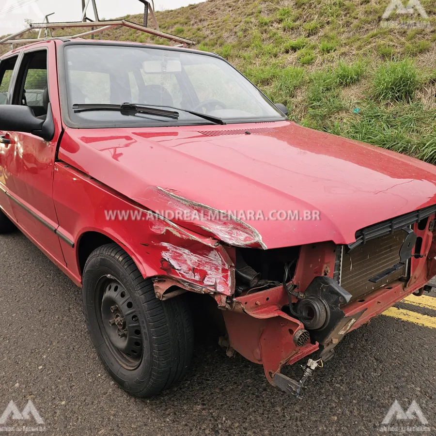 Carro na contramão provoca capotamentos no Contorno Sul