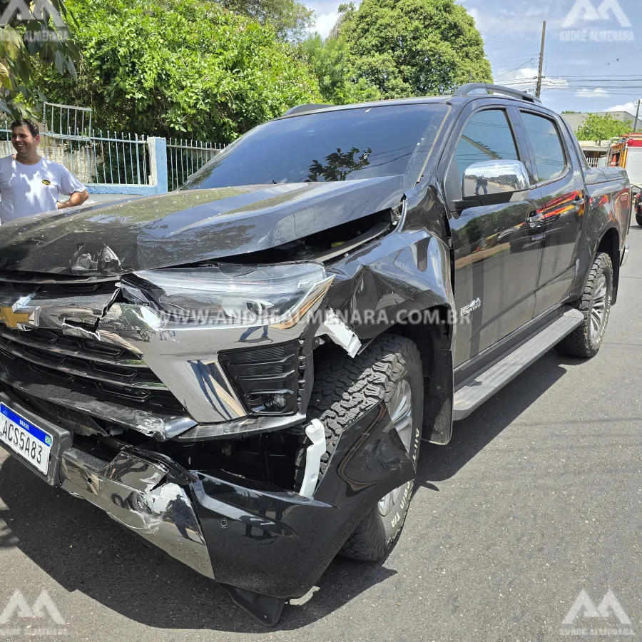 Mulher invade preferencial e causa acidente grave na Vila Santa Izabel