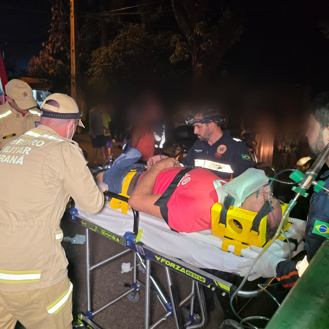 Acidente entre duas motos deixa dois homens feridos; um deles em estado grave