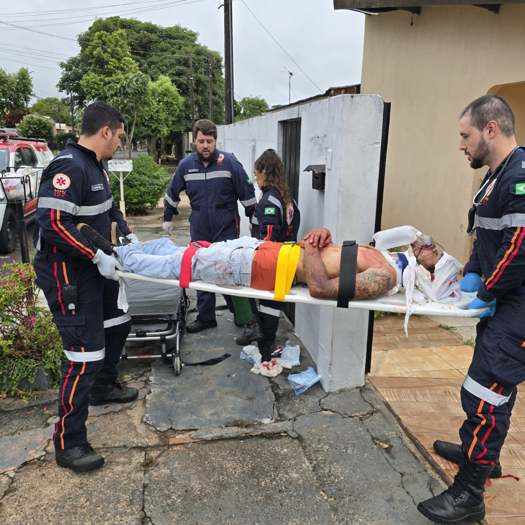 Rapaz de 27 anos é ferido por vários golpes de faca em Maringá