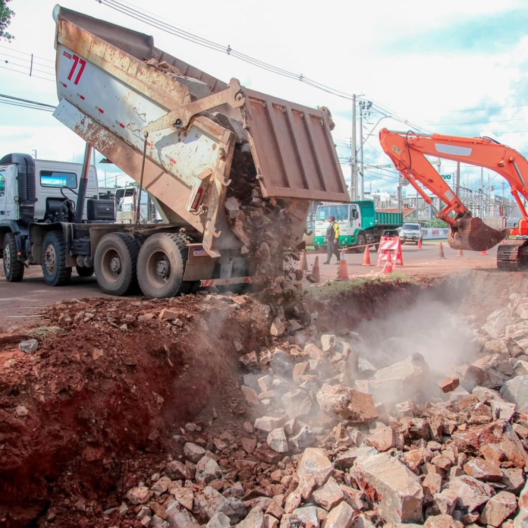 Prefeitura de Maringá inicia obras para acabar com os alagamentos na Avenida Morangueira