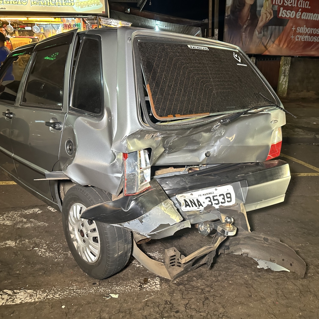 Motorista foge do local após provocar acidente na Avenida Mandacaru