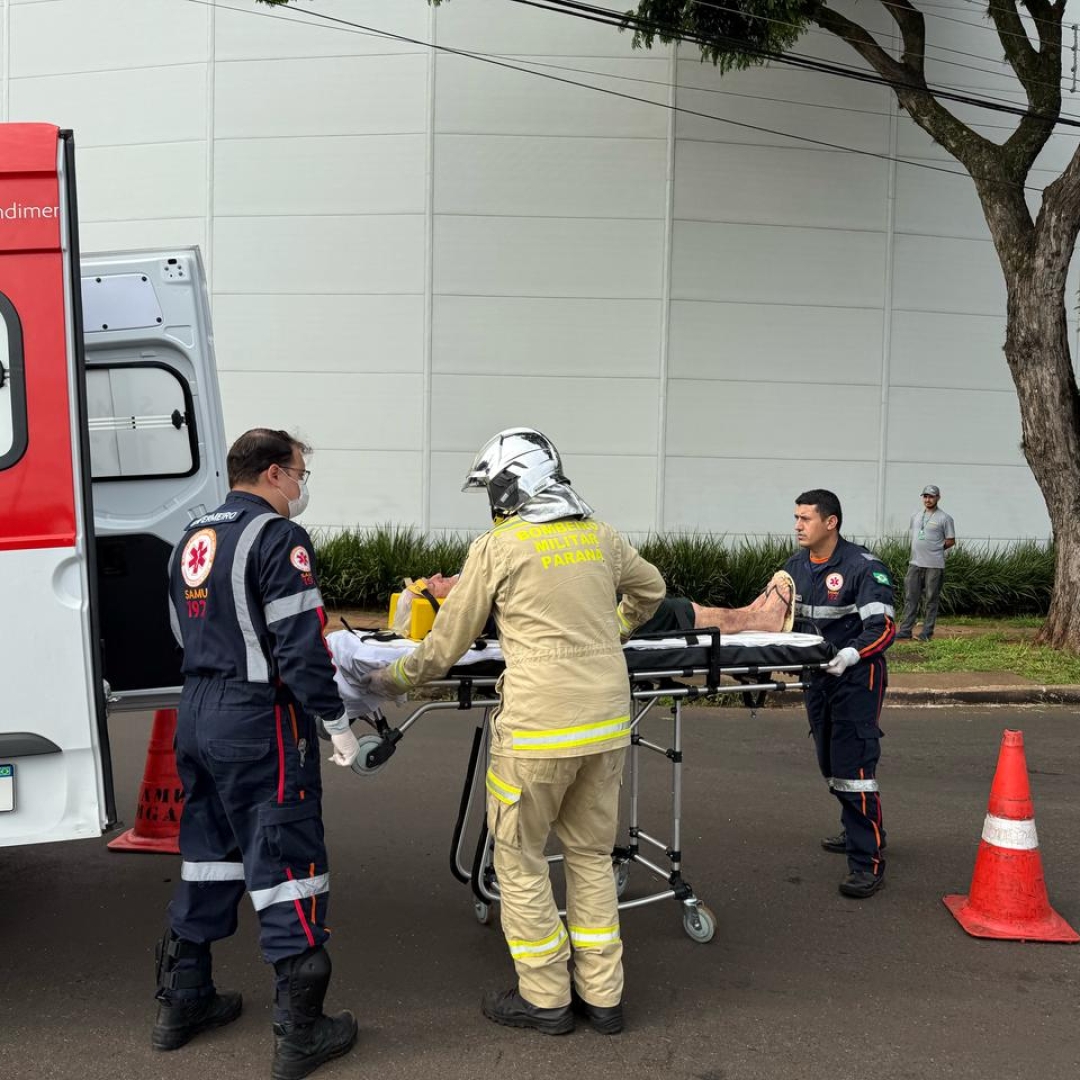 Idosa de 84 anos sofre acidente envolvendo dois automóveis em Maringá