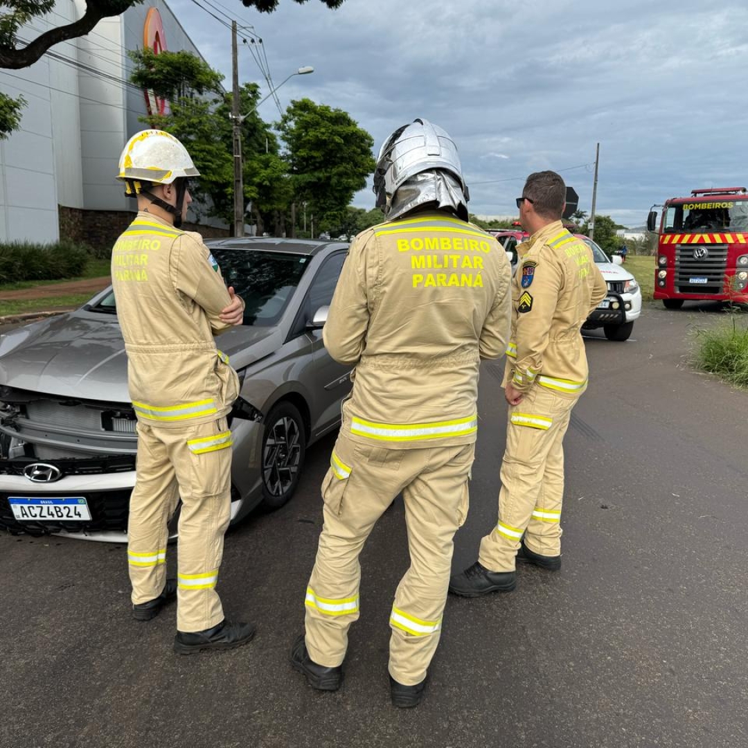 Idosa de 84 anos sofre acidente envolvendo dois automóveis em Maringá