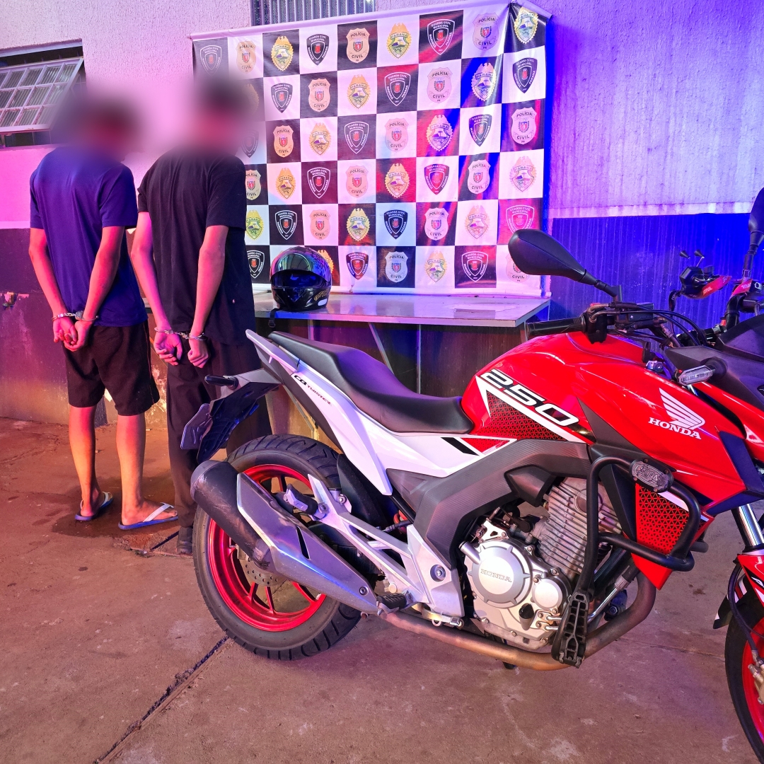 Dois adolescentes são detidos com moto furtada em Maringá