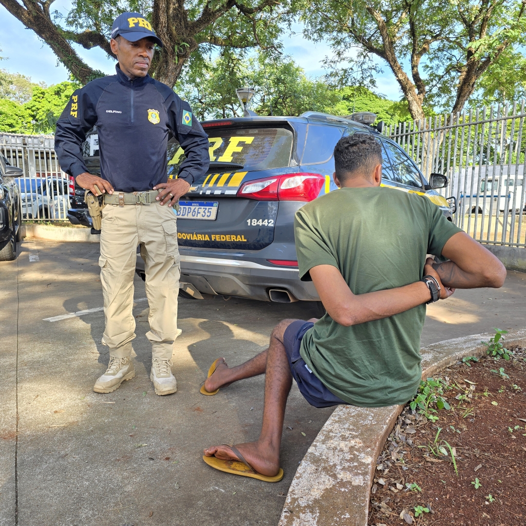 PRF apreende 5 toneladas de maconha em Maringá