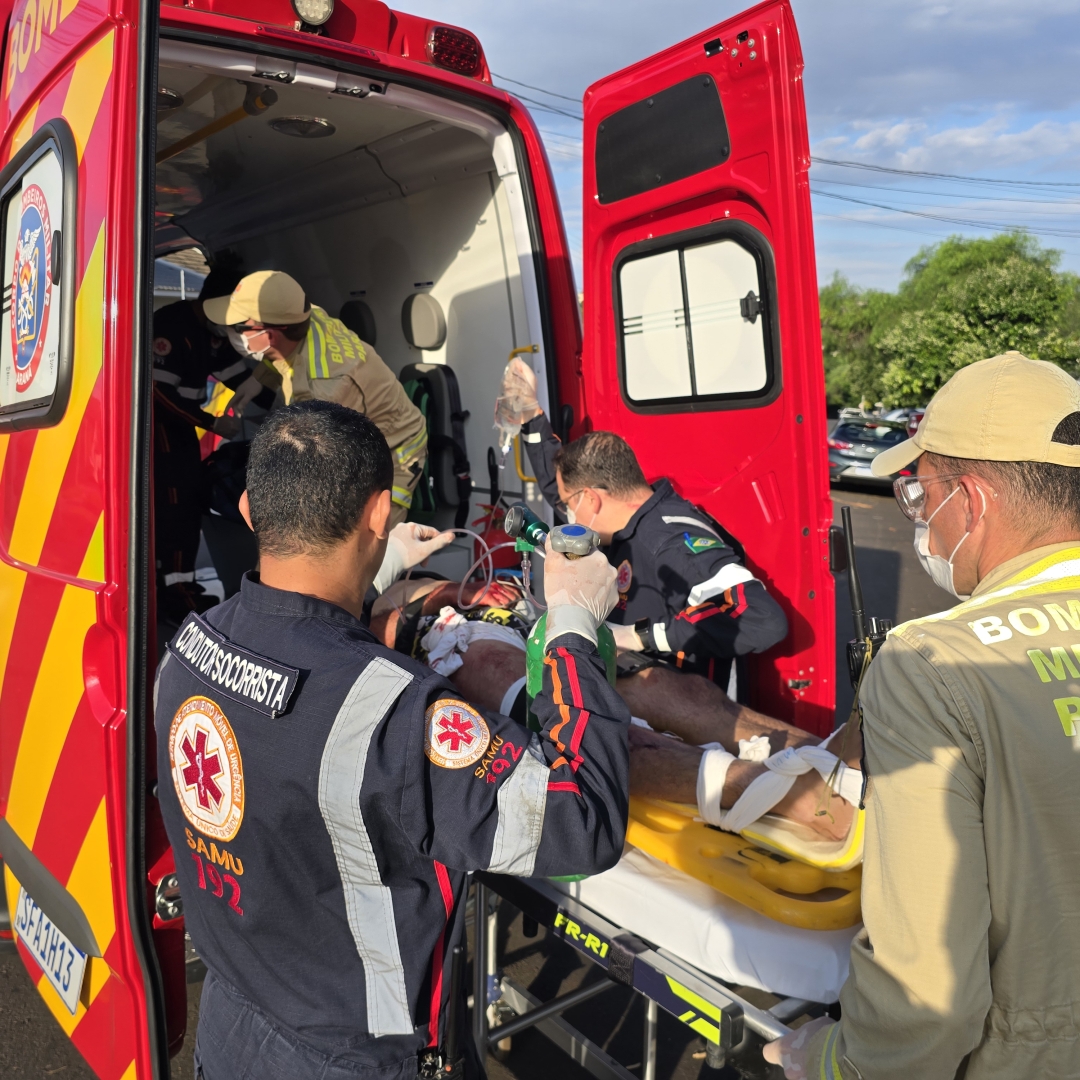 Motociclista de 22 anos é entubado após sofrer acidente gravíssimo no Jardim Santa Helena