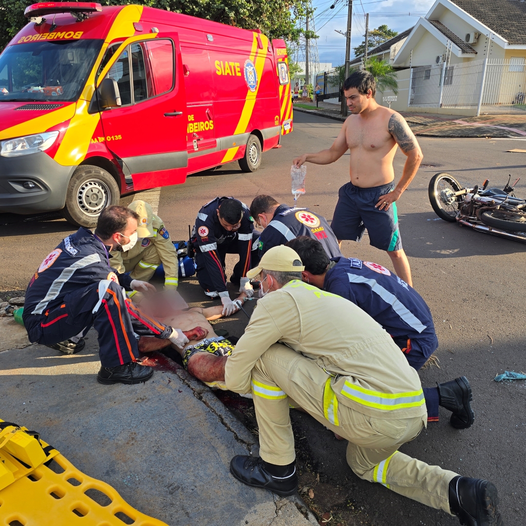 Motociclista de 22 anos é entubado após sofrer acidente gravíssimo no Jardim Santa Helena