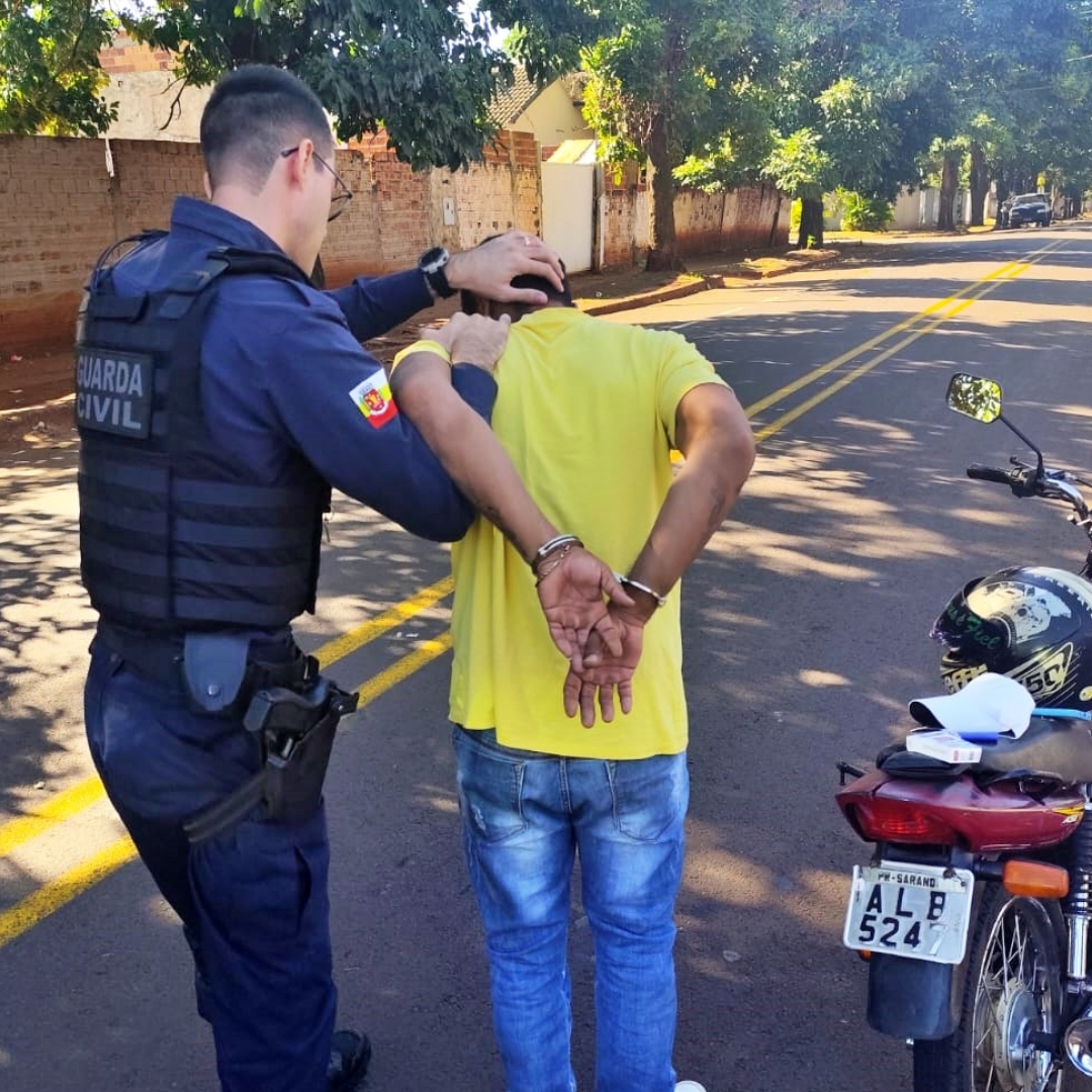 Guarda Civil Municipal prende criminoso com moto furtada em Maringá