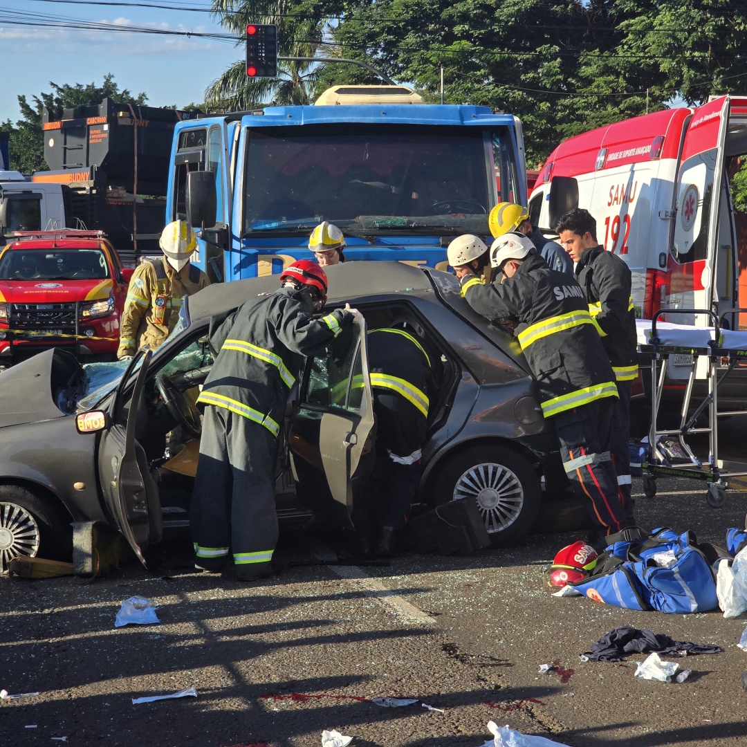 Mulher que morreu em acidente no Contorno Sul é identificada