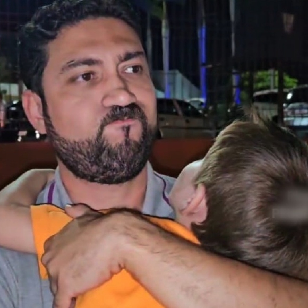 Bandidos atiram e roubam carro do lado de fora do Shopping Catuaí