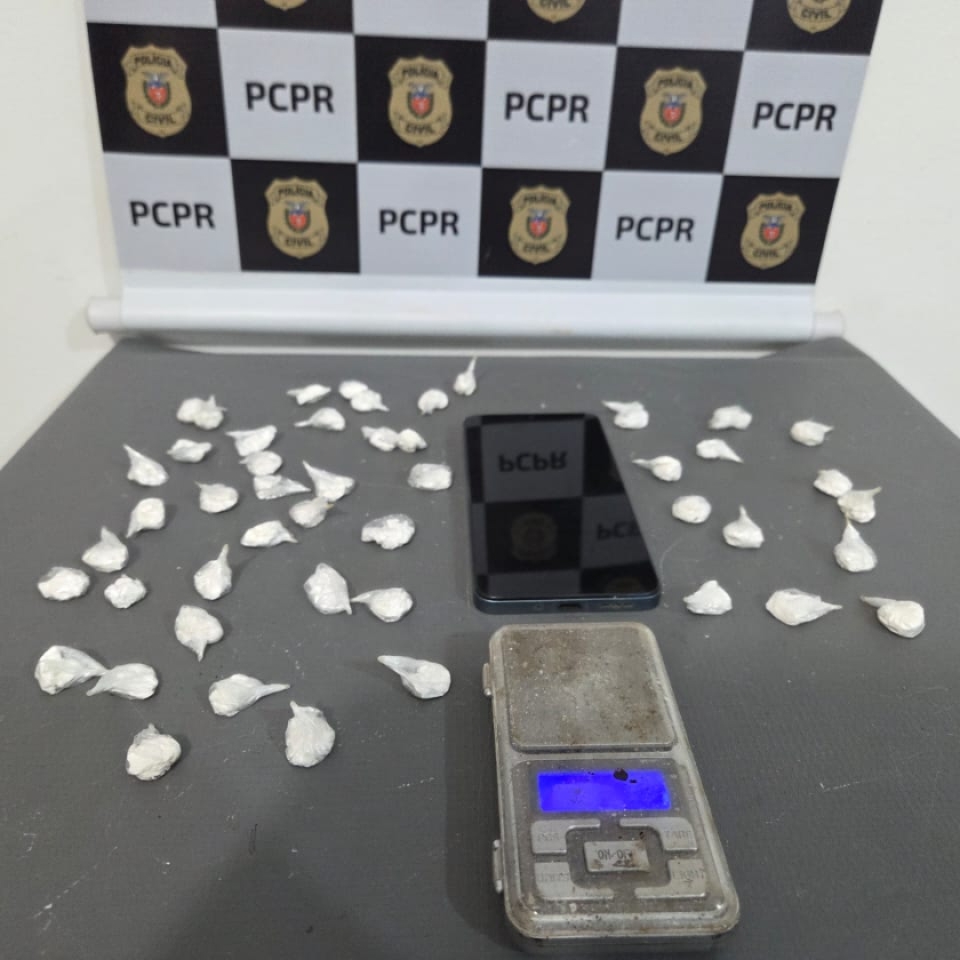 Barbeiro de Maringá usava salão para traficar cocaína