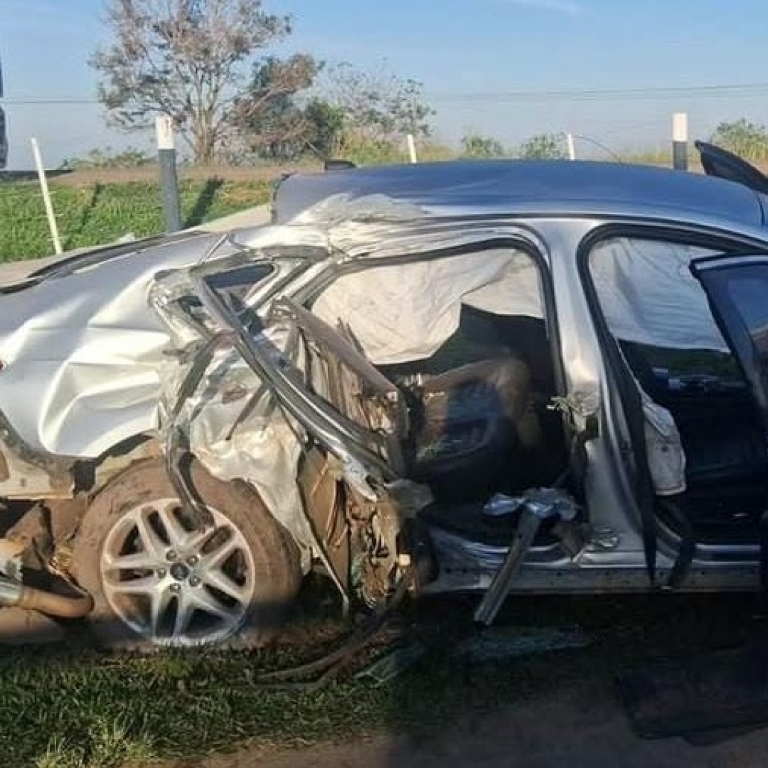Mulher de 19 anos que retornava de Maringá morreu ao sofrer acidente na rodovia de Nova Esperança