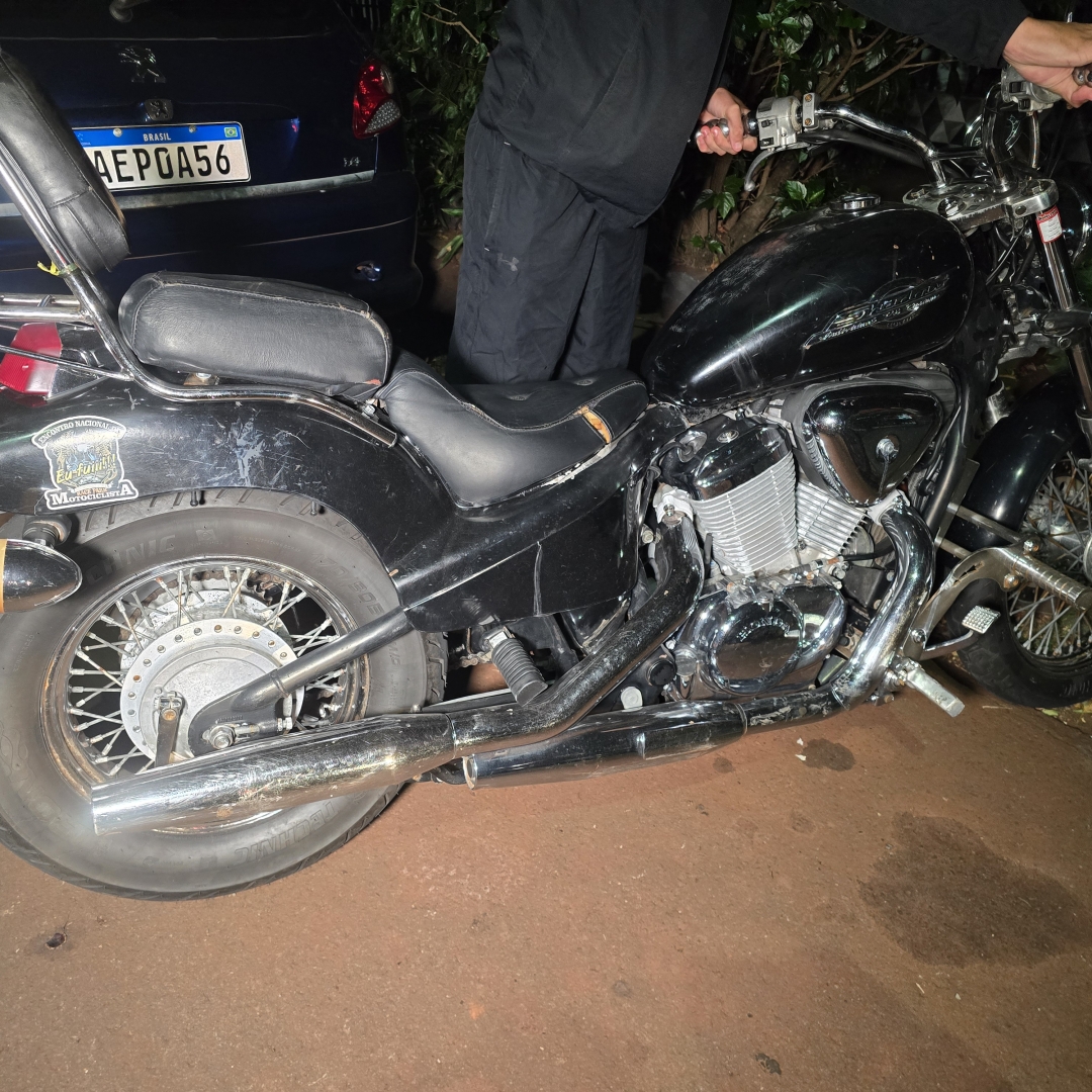 Motociclista é intubado após batida entre duas motos na Vila Esperança