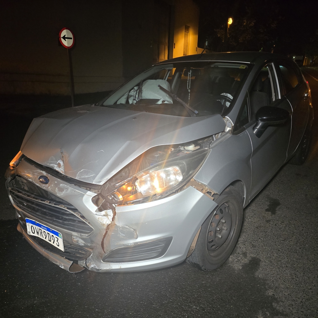 Taxista de Foz do Iguaçu causa acidente na cidade de Maringá
