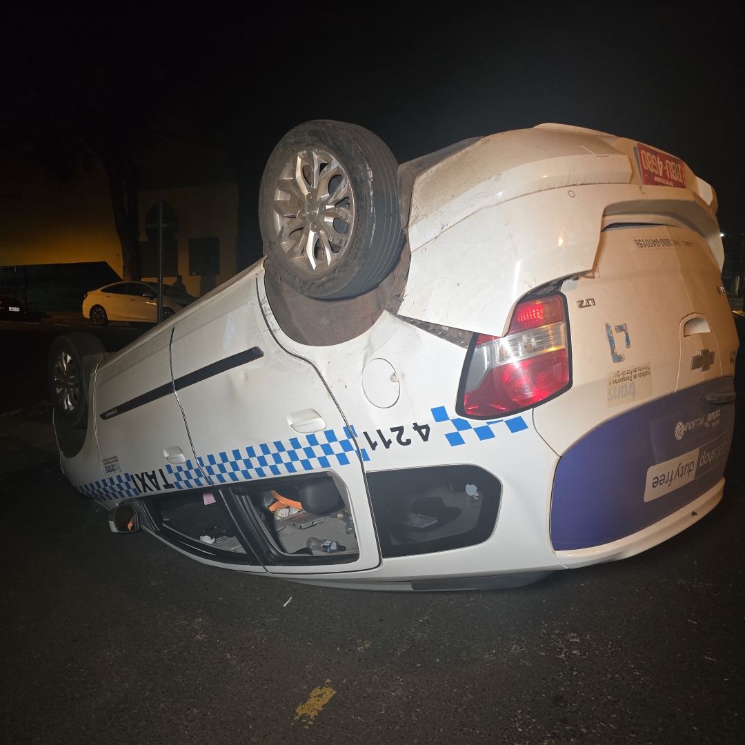 Taxista de Foz do Iguaçu causa acidente na cidade de Maringá
