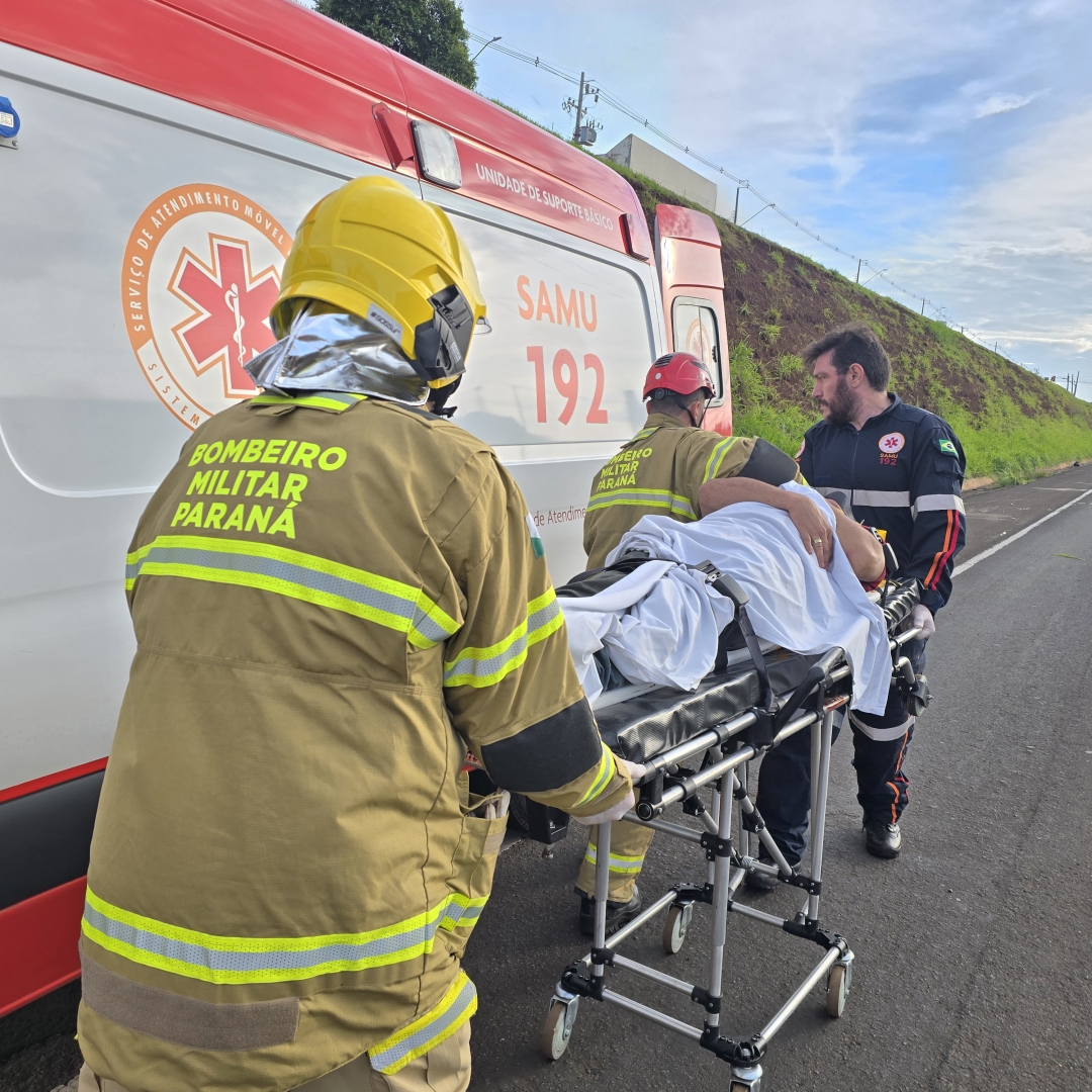 Motorista sofre acidente grave após carro capotar por várias vezes no Contorno Norte