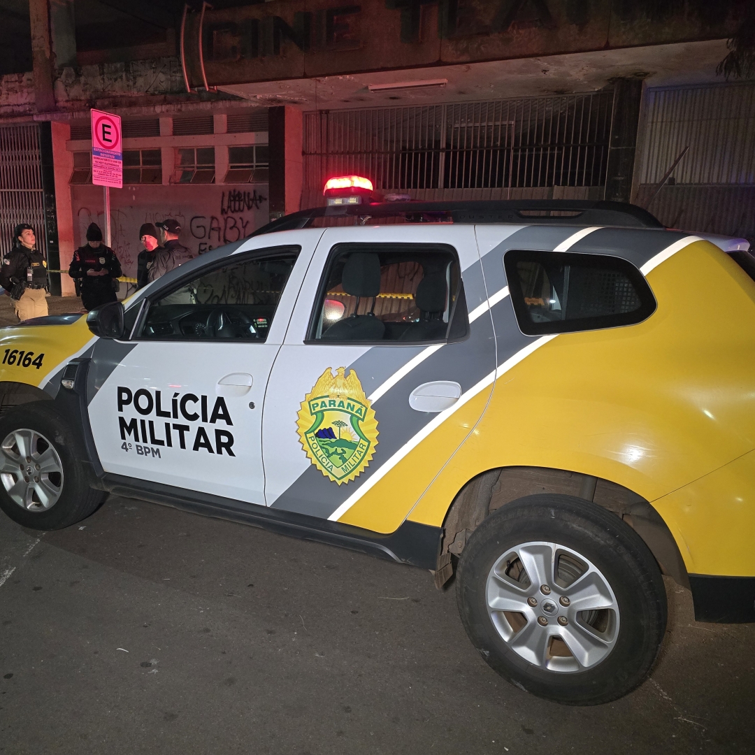 Homem é assassinado a facadas no centro de Maringá