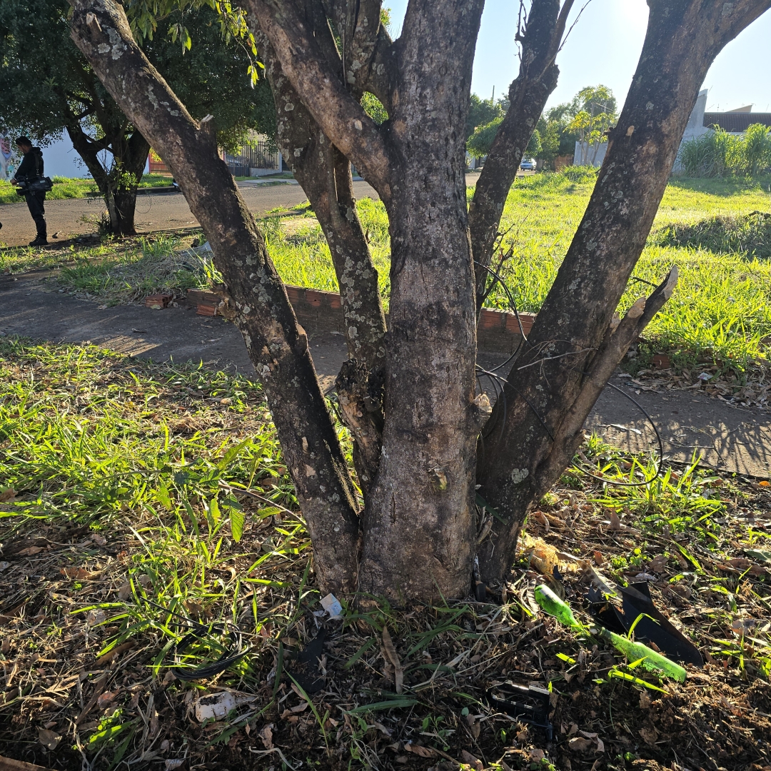 Motociclista de 21 anos sofre acidente gravíssimo na marginal do Contorno Norte