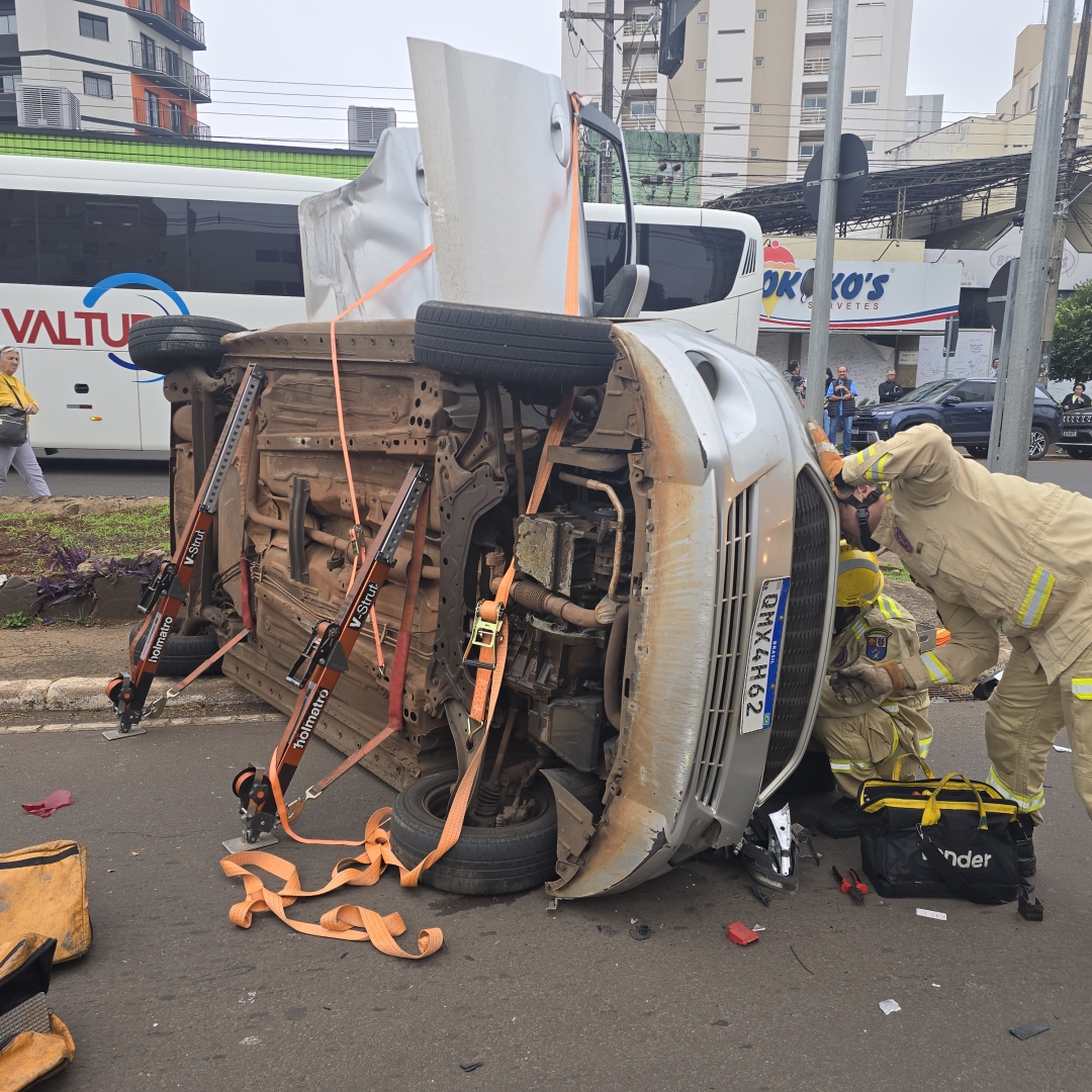 Motorista do Mato Grosso do Sul provoca acidente em Maringá