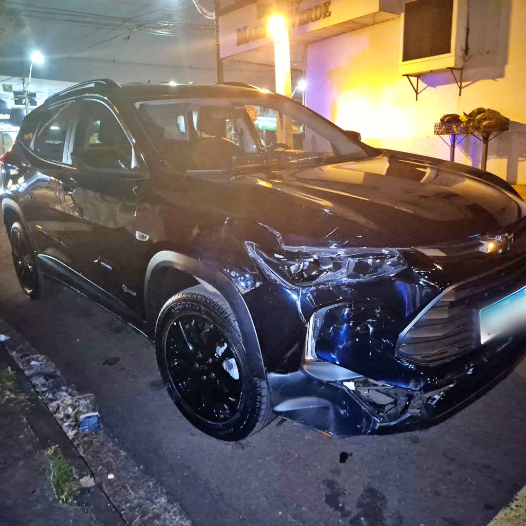 Mulher de 29 anos sofre acidente grave na Avenida Mandacaru