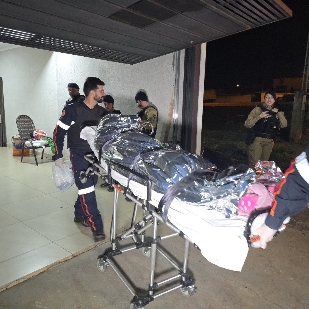Mulher é ferida por tiros durante tentativa de roubo em Maringá