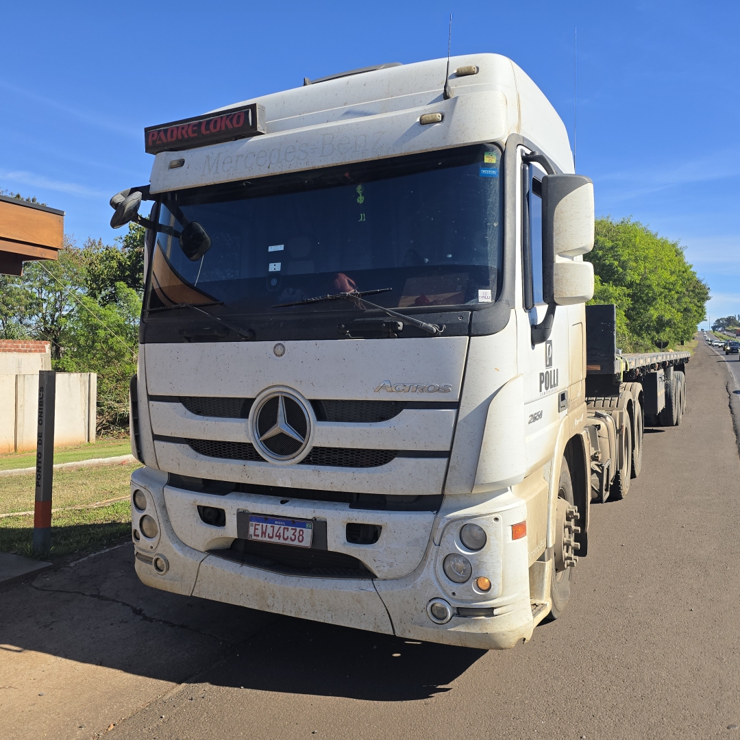Família de Colorado sofre capotamento na rodovia BR-376, em Maringá