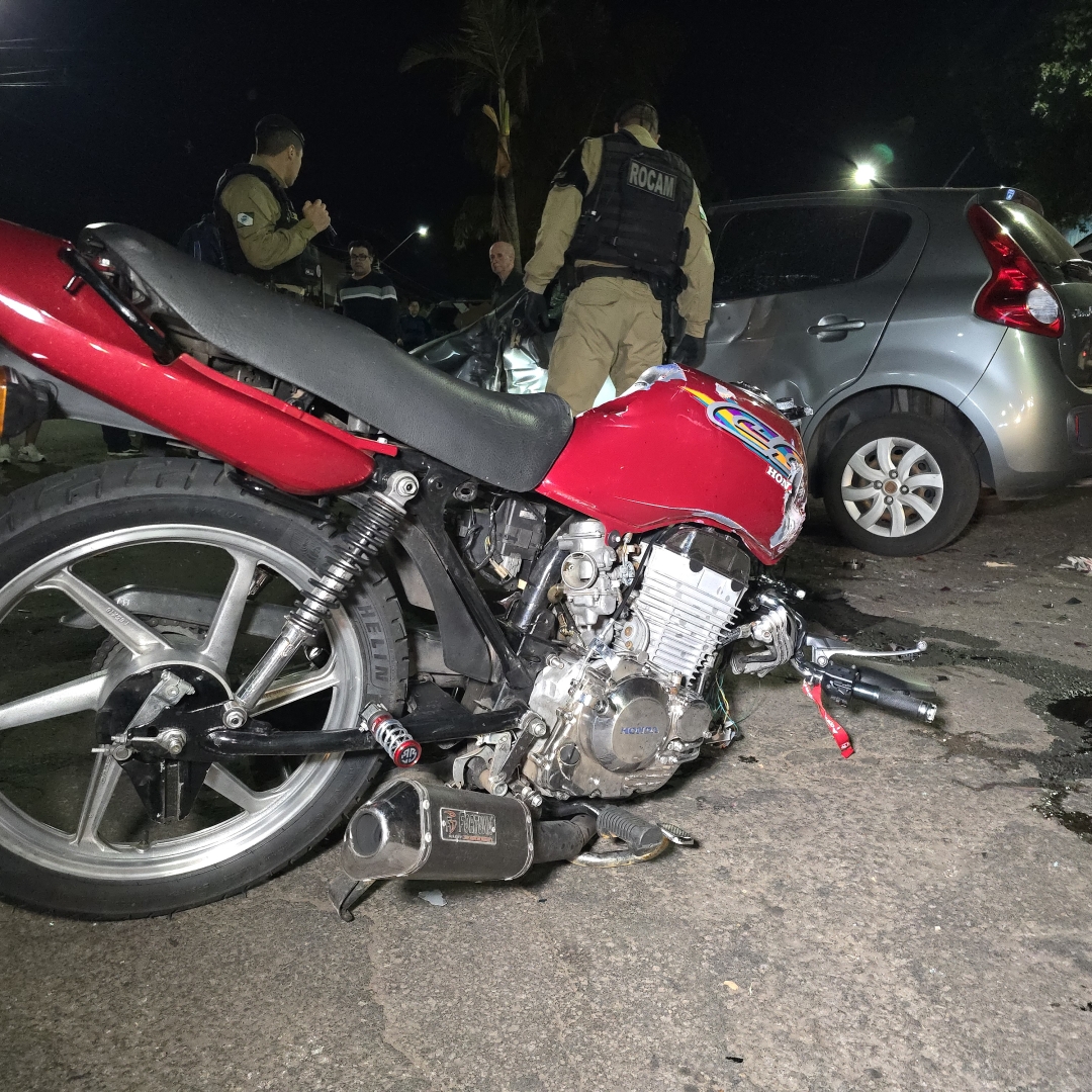 Motorista invade preferencial e provoca acidente gravíssimo em adolescente de 16 anos