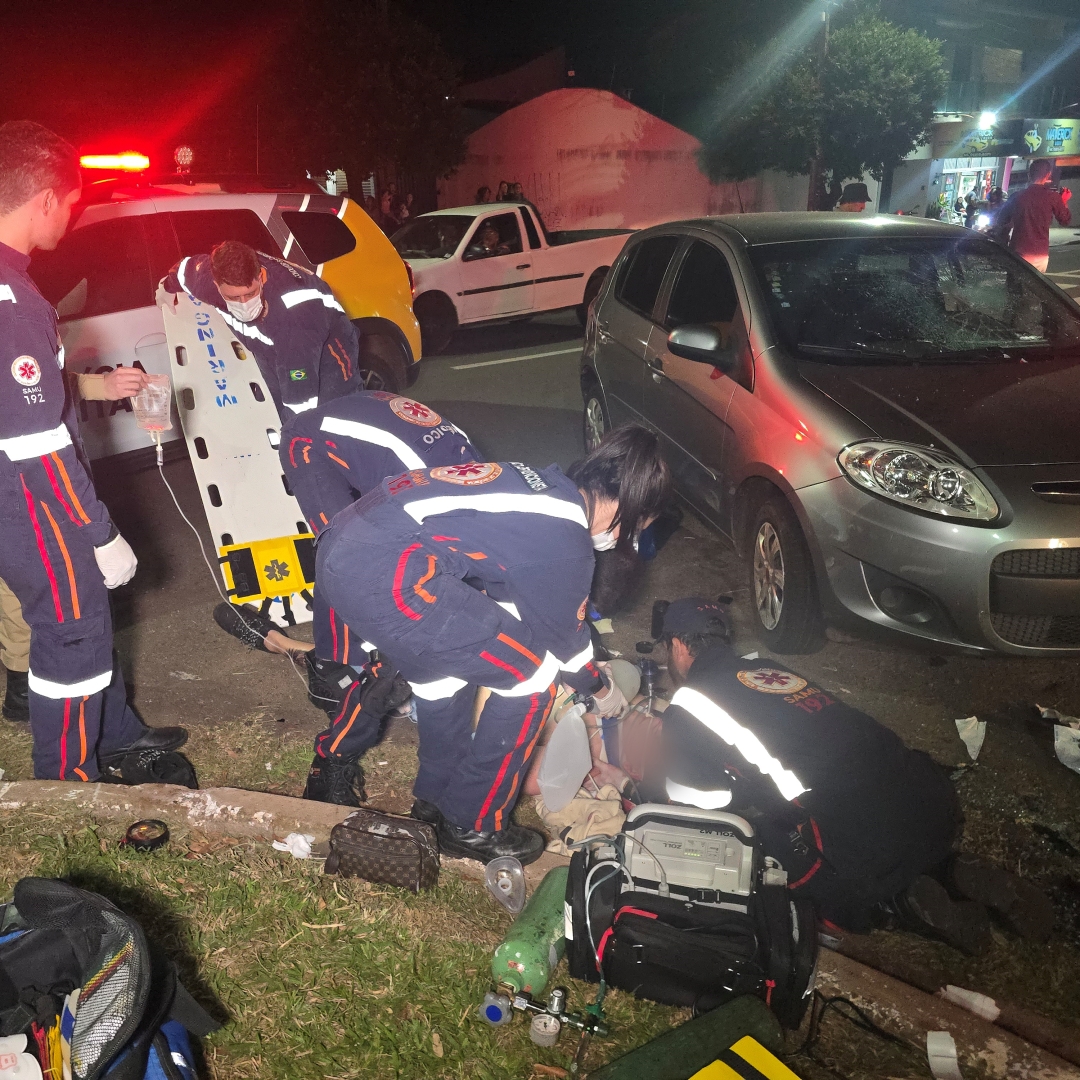 Motorista invade preferencial e provoca acidente gravíssimo em adolescente de 16 anos
